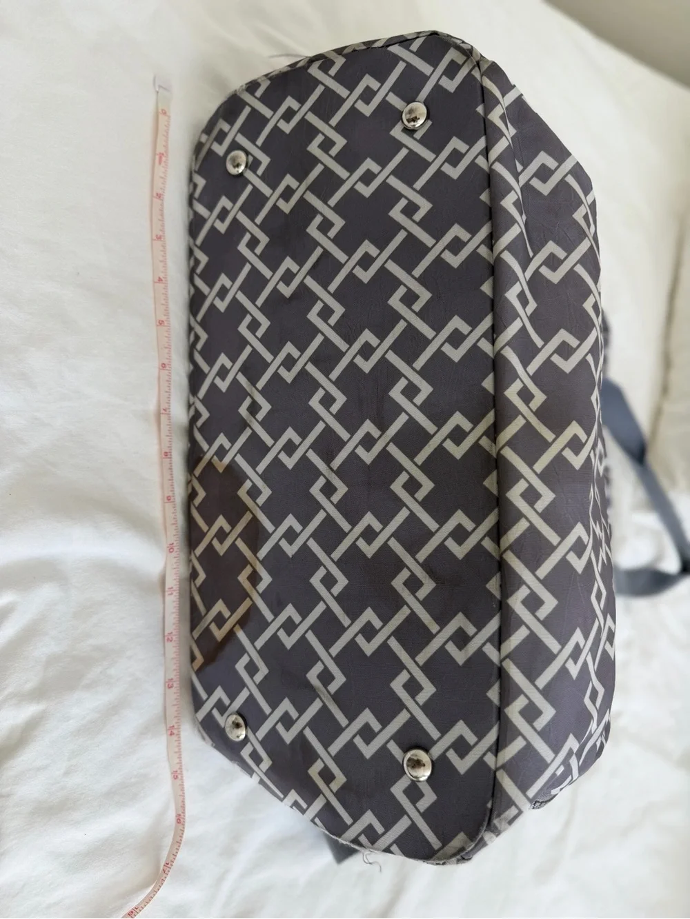 Sarah Wells Lizzy Breast Pump Tote - Gray Geometric